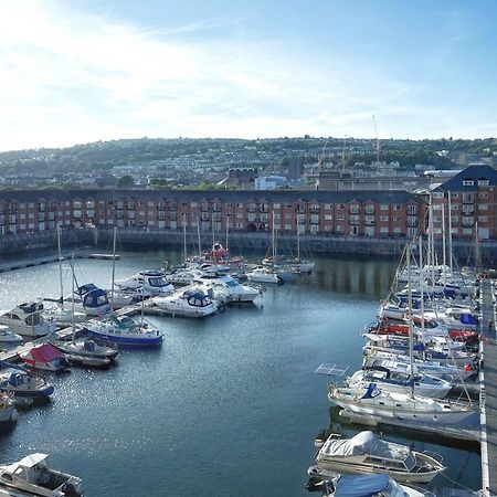 Elegant And Bright Seaside Apt In Swansea Marina 外观 照片