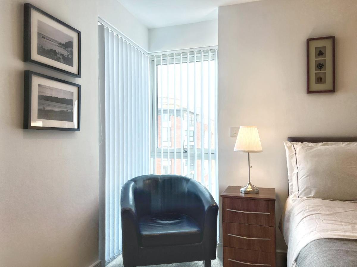Elegant And Bright Seaside Apt In Swansea Marina 外观 照片