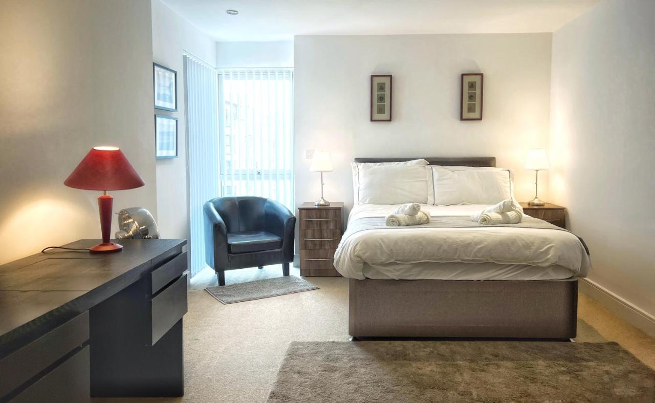 Elegant And Bright Seaside Apt In Swansea Marina 外观 照片