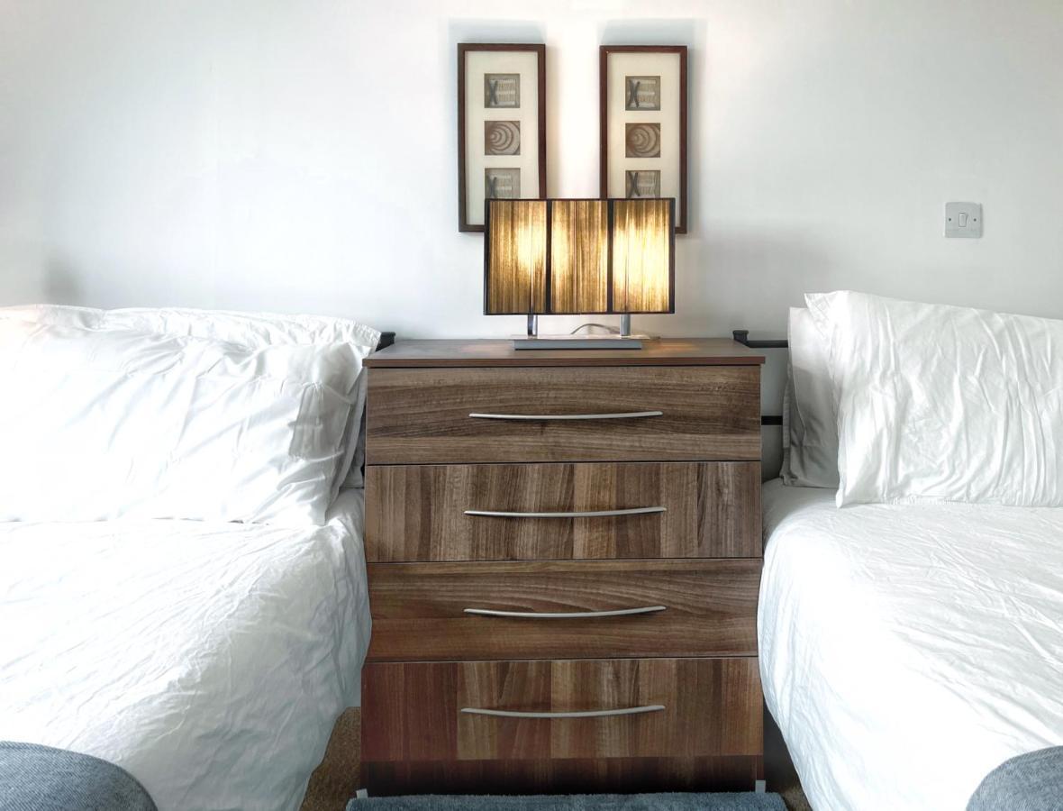 Elegant And Bright Seaside Apt In Swansea Marina 外观 照片